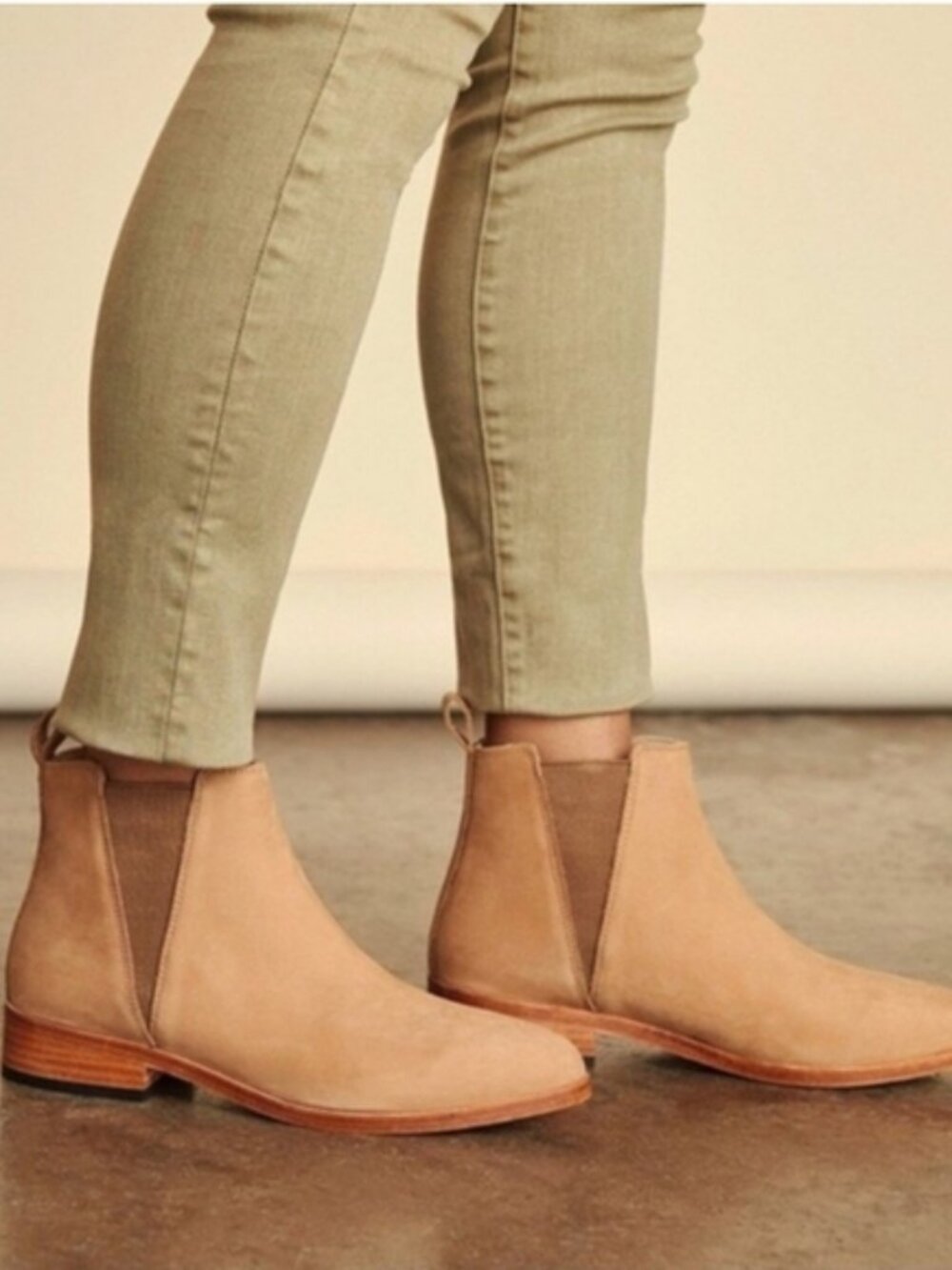 NISOLO Eva Everyday Chelsea Boot